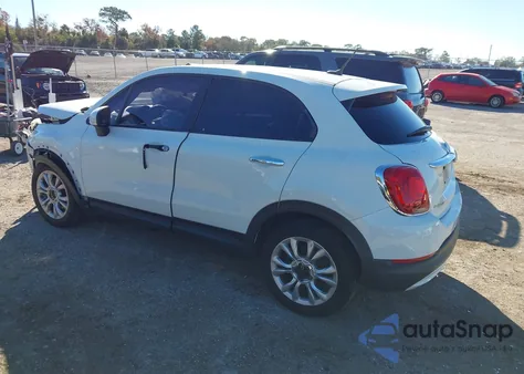 2016 Fiat 500X Easy z USA, uszkodzony, nr VIN ZFBCFXBT0GP398925